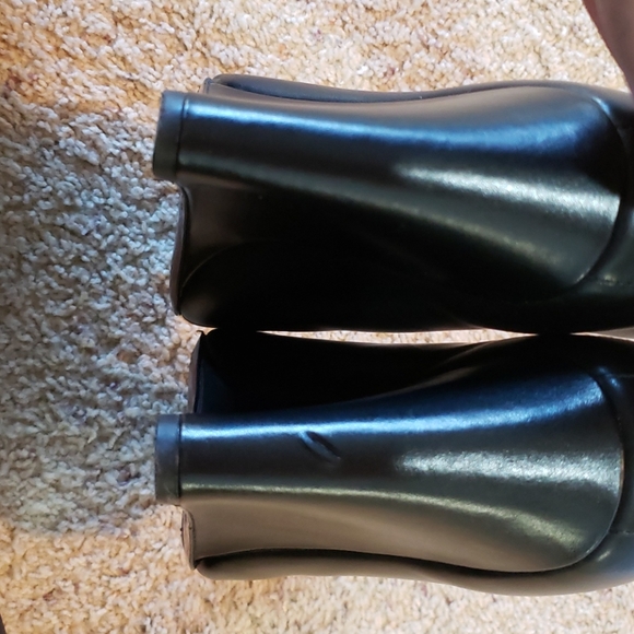 MARC JACOBS black leather ankle wedge boots w zippers - Picture 5 of 8